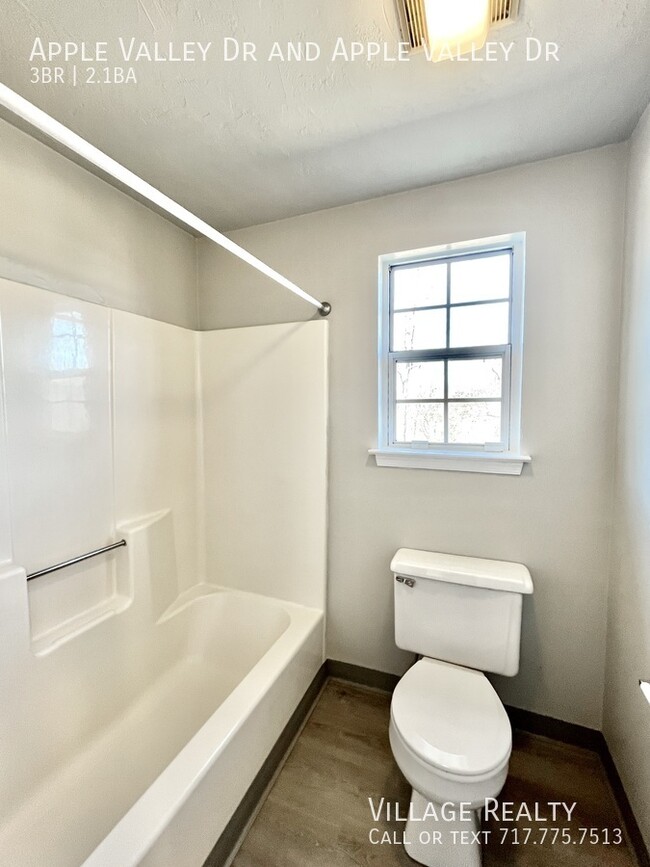 Building Photo - 1114 Apple Valley Dr
