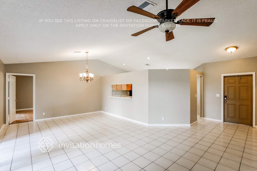 Building Photo - 8029 W Country Club Blvd