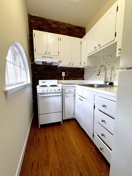 Building Photo - 70 S Huntington Ave