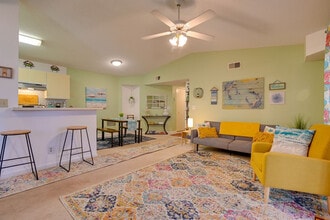 Building Photo - 140 Spanish Oak Dr