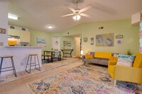 Building Photo - 140 Spanish Oak Dr