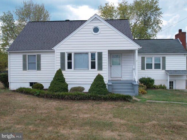 Building Photo - 11608 Kettle Run Rd