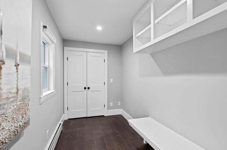 Building Photo - 306 Plantation St