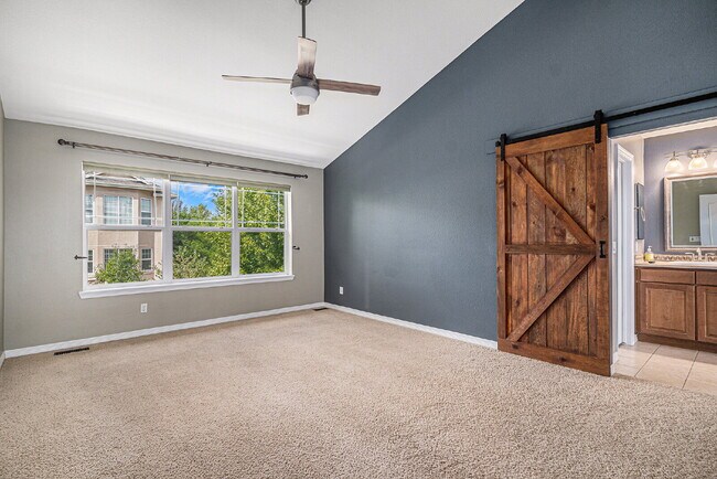 Building Photo - 8699 S Addison Way