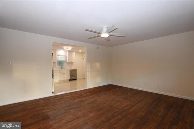 Building Photo - 3 Helen Ave