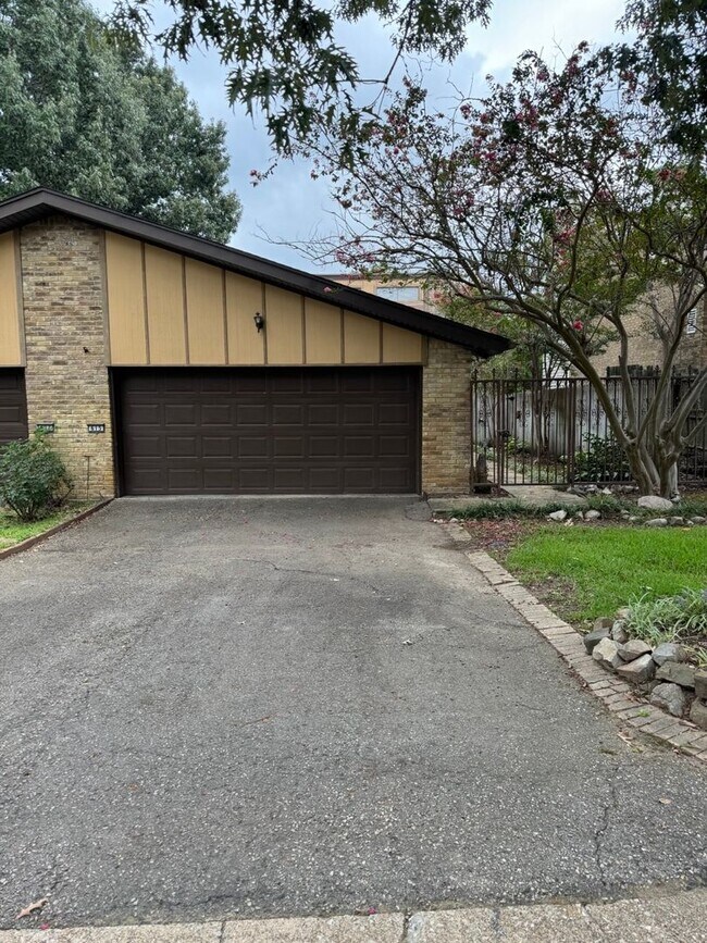 Primary Photo - 613-613 Kings Mountain Dr