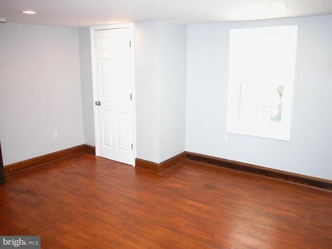 Building Photo - 14835 Clear Spring Rd