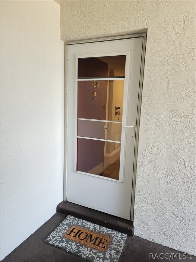 Building Photo - 2400 Forest Dr