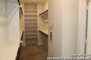 Building Photo - 5843 Whitby Rd