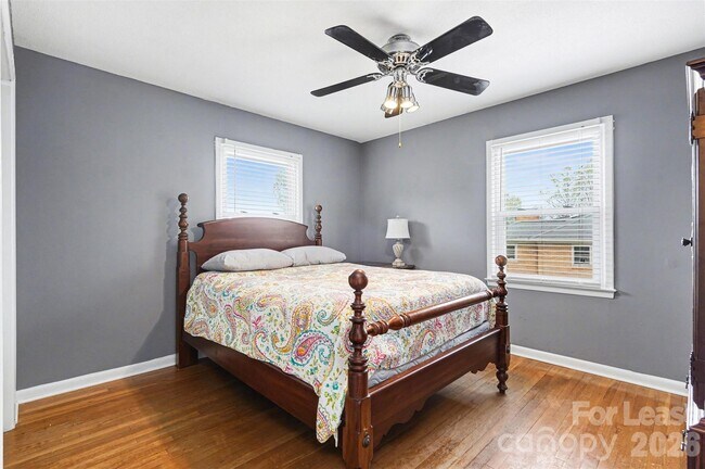 Building Photo - 113 Suncrest Rd