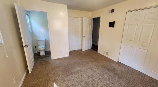 Building Photo - Washington - 3 Bedroom 1 Bathroom - Update...