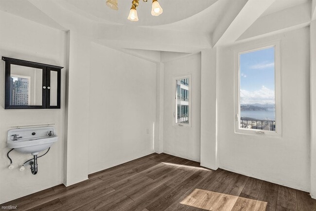 Building Photo - 2 br, 1.5 bath Duplex - 4 Dunnes Aly 4 Dun...