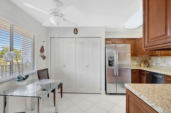 Building Photo - 7286 Huntington Ln