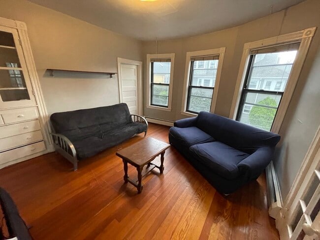 Building Photo - 165 Chestnut Ave