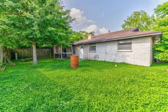 Building Photo - 4910 Redfish Reef Dr