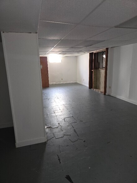 Building Photo - 421 Midlothian Rd