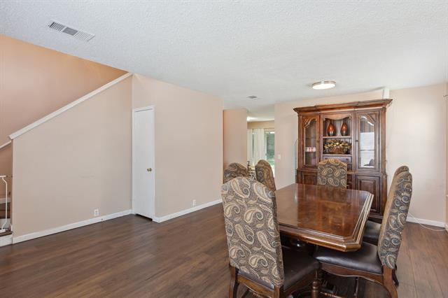 Building Photo - 2911 Post Oak Dr