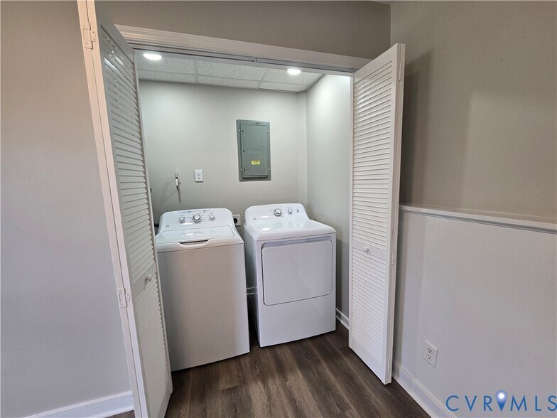 Building Photo - 10200 Stroud Ln