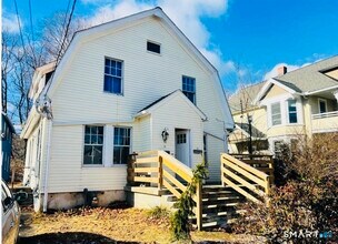 Building Photo - 21 Woodbine St