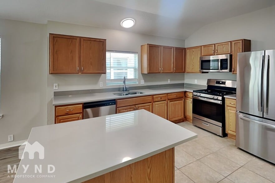 Building Photo - 7318 Rosebud Bend Dr