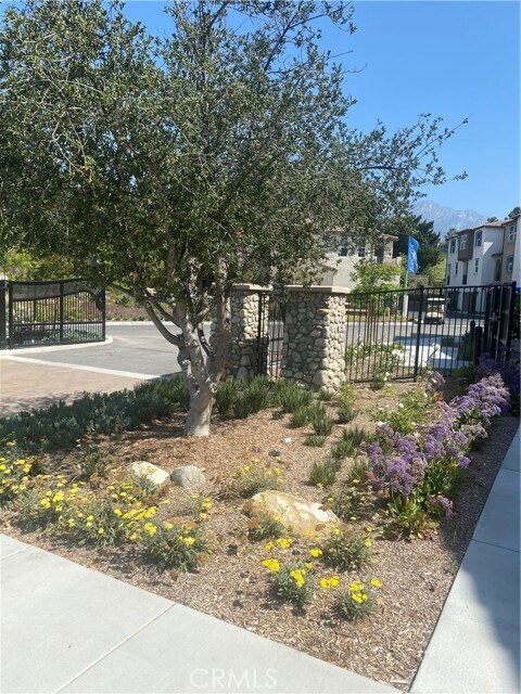 Building Photo - 8491 Gabrielino Ct