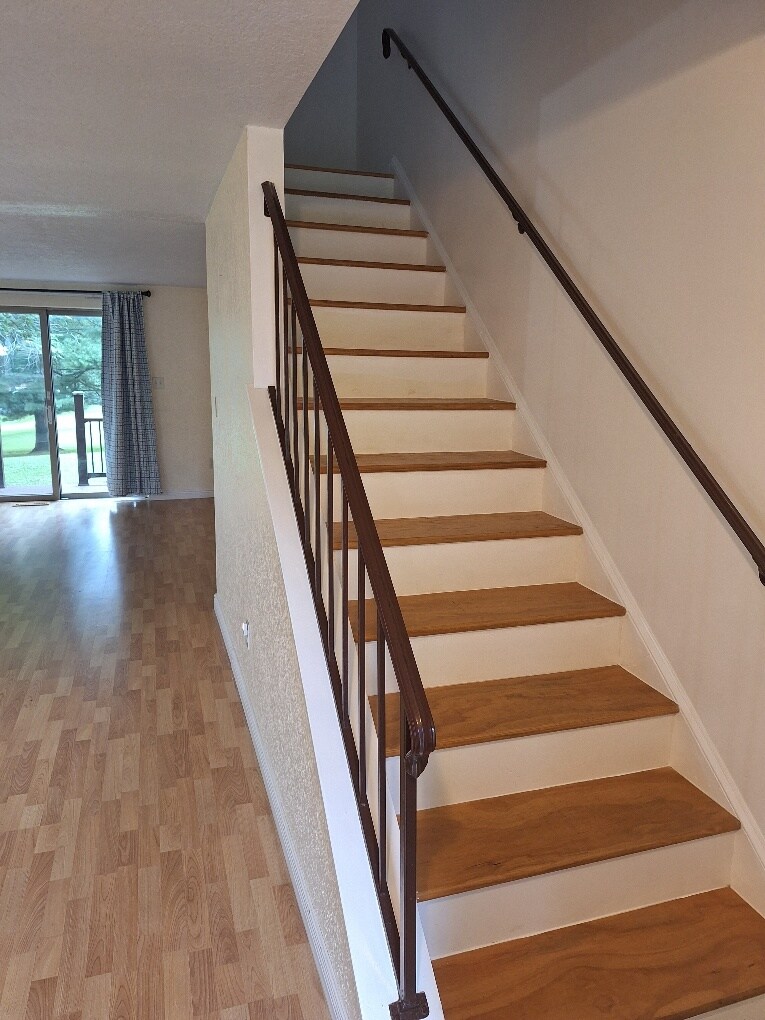 Building Photo - 88 Chestnut Hls
