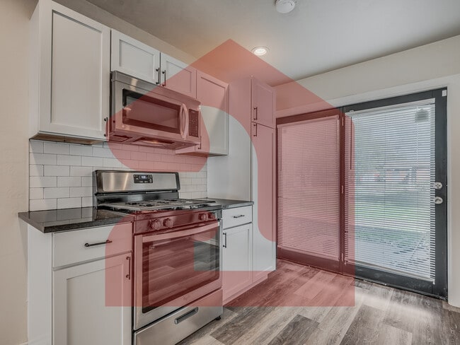 Building Photo - 231 NW 81st St