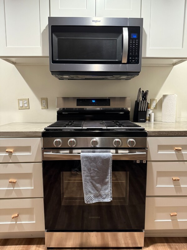 Building Photo - 530 2nd Pl