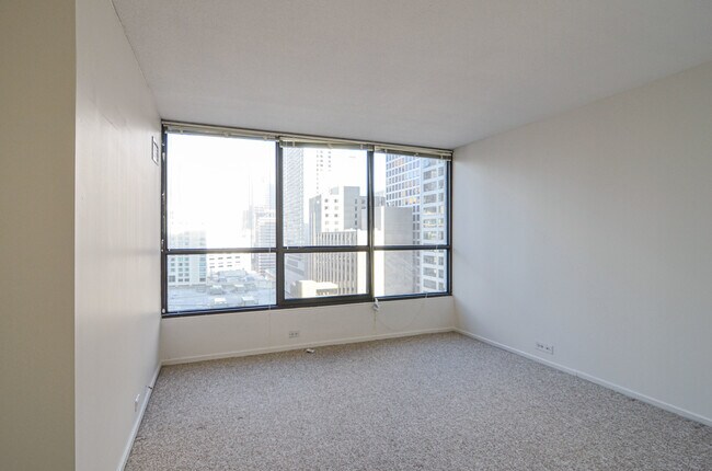 Building Photo - 405 N Wabash Ave