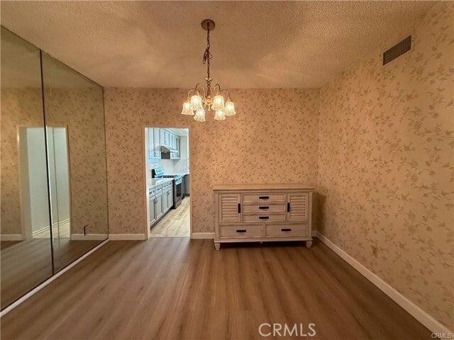 Building Photo - 415 W Duarte Rd
