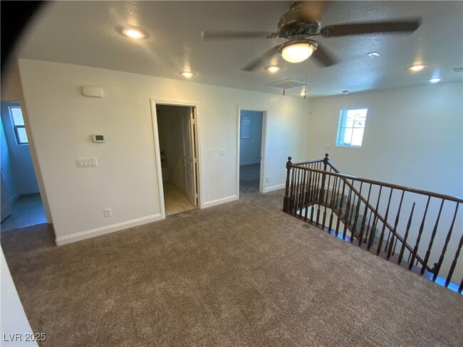 Building Photo - 10718 Azure Ocean Ave