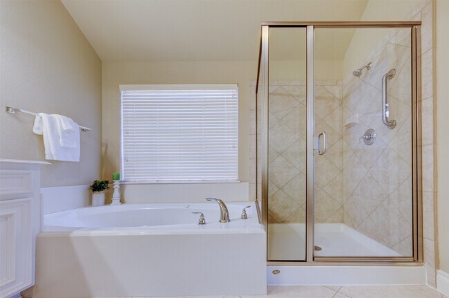 Building Photo - 13506 White Cloud Ct