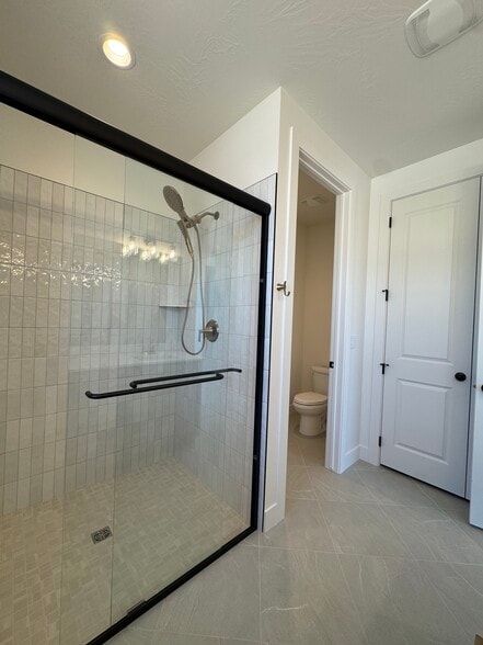 Building Photo - 663 Molveno Trl