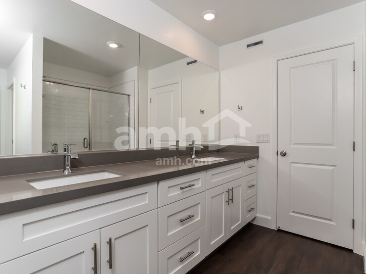 Building Photo - 6549 Enlightenment Dr