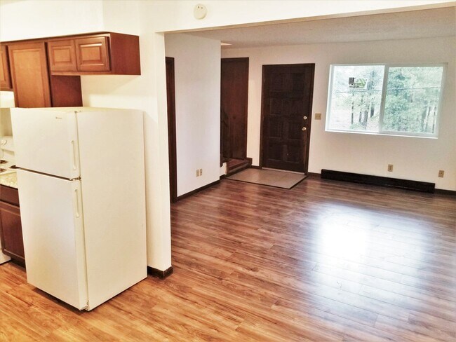 Building Photo - $200 OFF 1st Month! Updated 2 Bed, 1 Bath Townhouse next to NAU!! Students & Sm. Pets OK !! Avail...