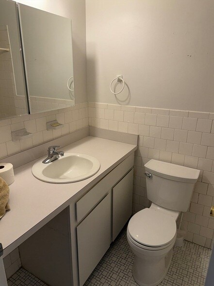 Building Photo - 14 Kippy Dr