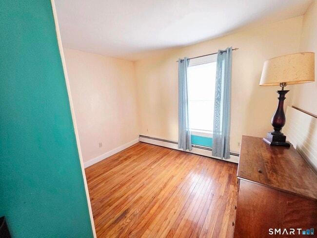 Building Photo - 22 Stillman Ave