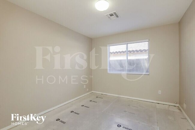 Building Photo - 21120 N 82nd Ln