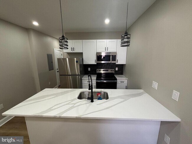 Building Photo - 1451 W Loudon St