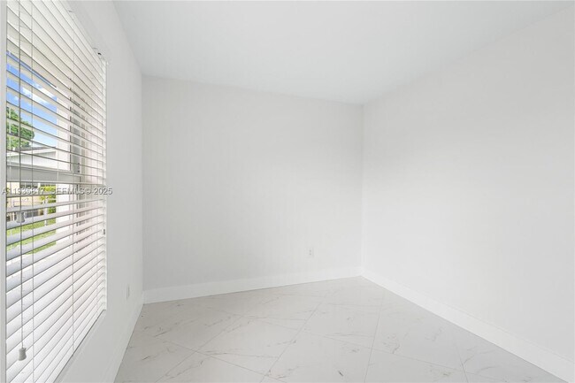 Building Photo - 13611 SW 77th St