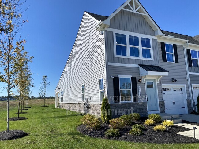 Building Photo - 18422 Centennial Cir