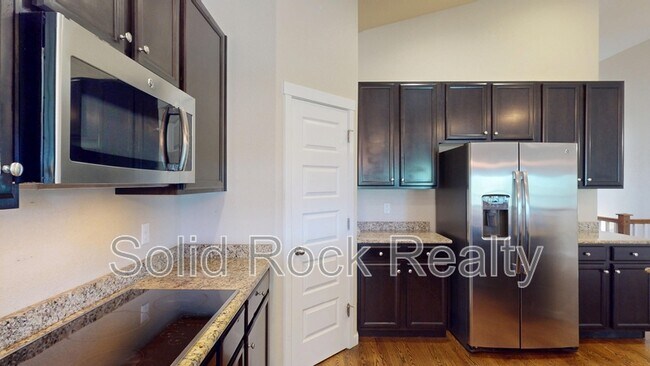 Building Photo - 1097 Antrim Loop
