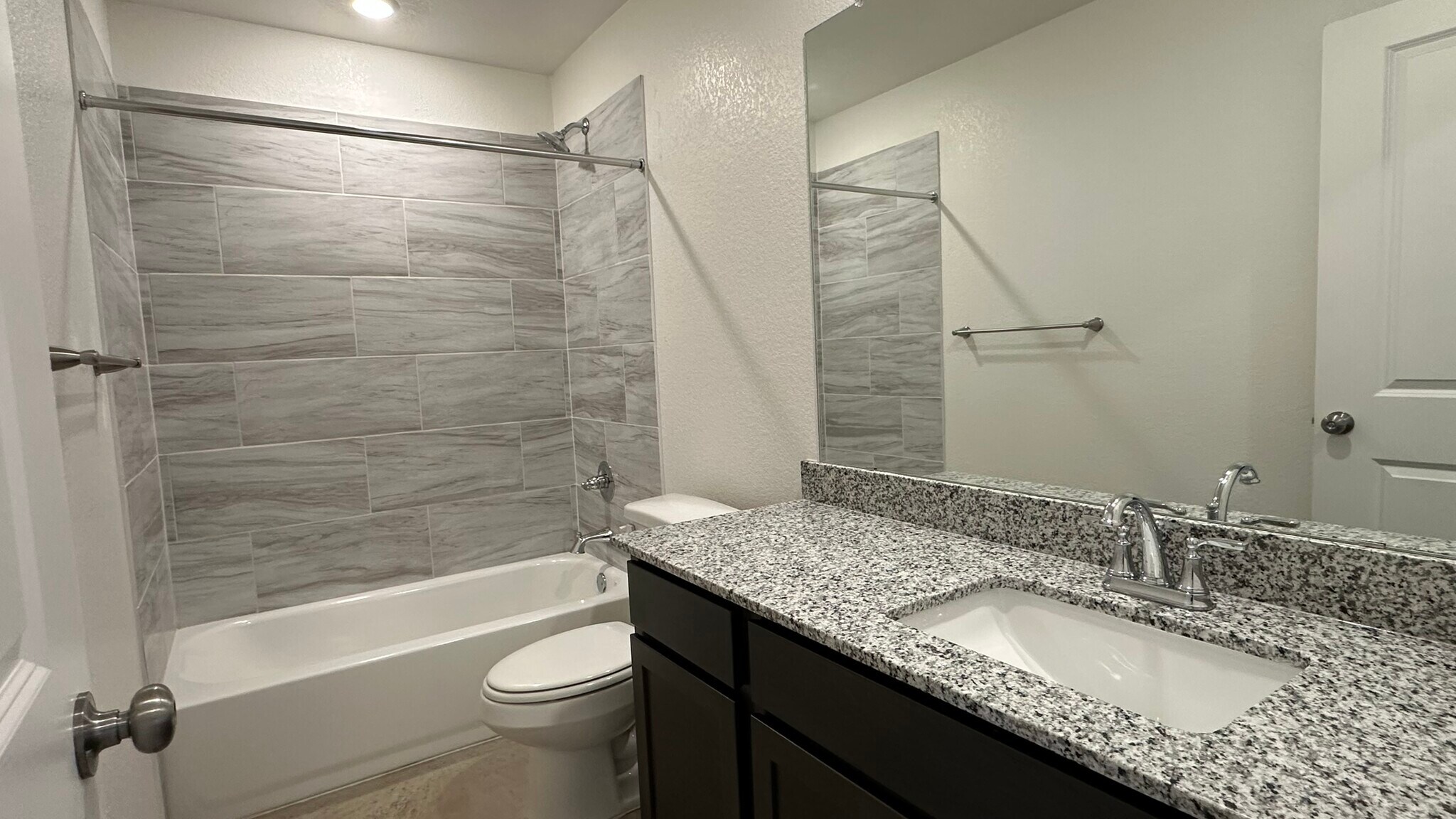 Building Photo - 1209 Lehmann