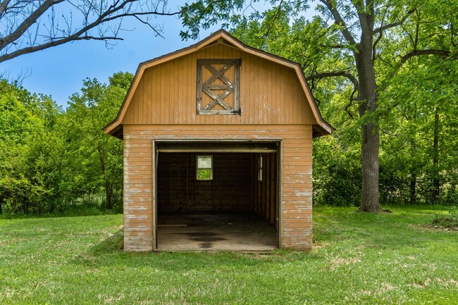 Building Photo - London Property