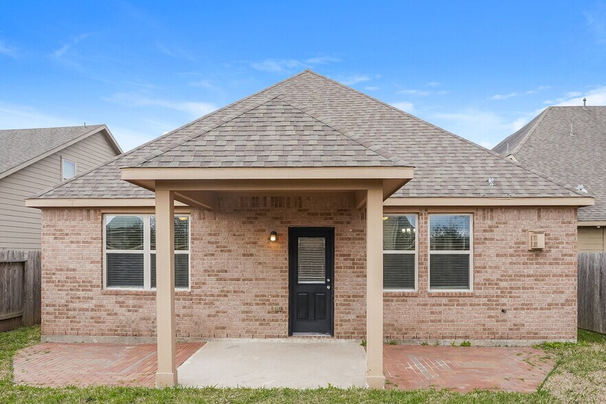 Building Photo - 3214 Bainbridge Hill Ln