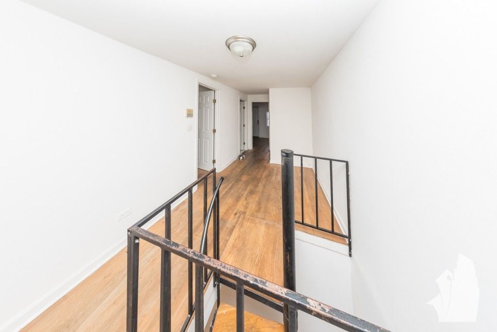 Building Photo - 2318 N Southport Ave