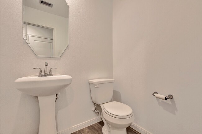Building Photo - 307 Rd 5138