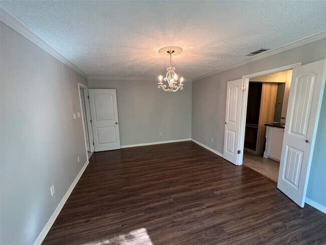 Building Photo - 38 Meadow Cove Dr