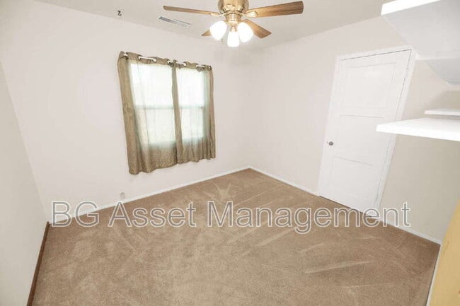 Building Photo - 950 Kelvin Ct