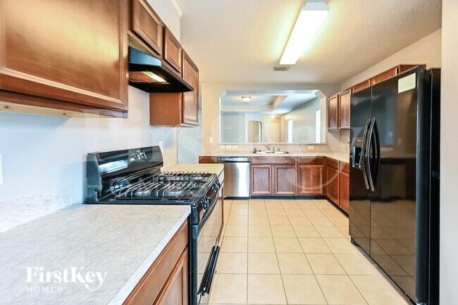 Building Photo - 19207 Desert Moon Dr